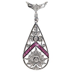 Collier pendentif vintage en or 18 carats avec diamants naturels et rubis des années 1980