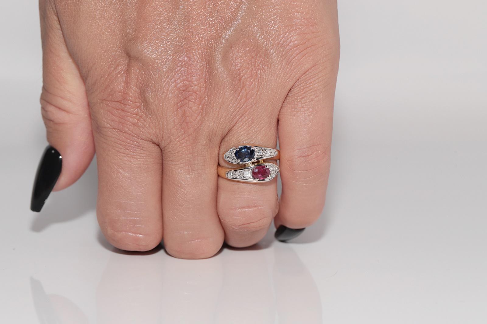 Anillo serpiente vintage circa años 80 de oro de 18k con diamante natural y zafiro rubí en venta 10