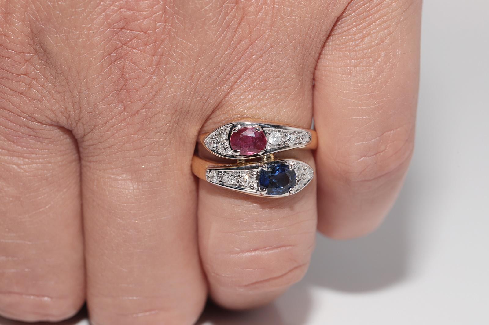 Anillo serpiente vintage circa años 80 de oro de 18k con diamante natural y zafiro rubí en venta 11