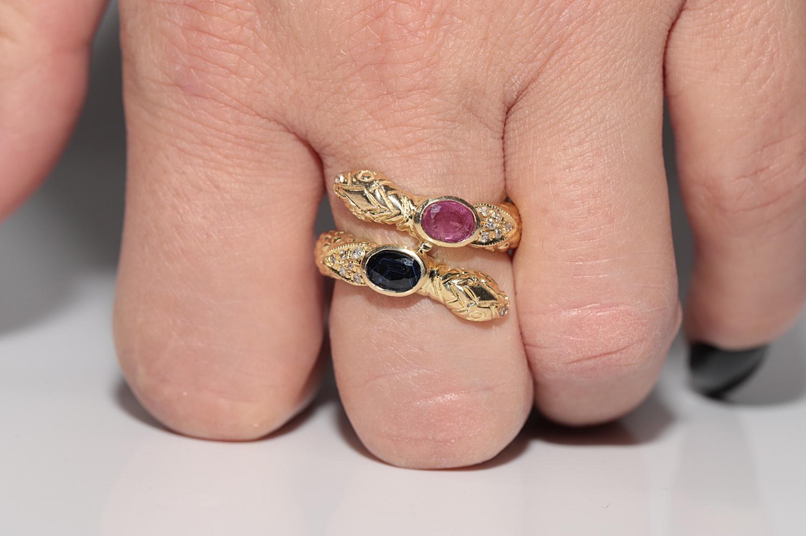 Anello a serpente in oro 18k con diamanti naturali, zaffiri e rubini, vintage CIRCA gli anni '80 in vendita 8