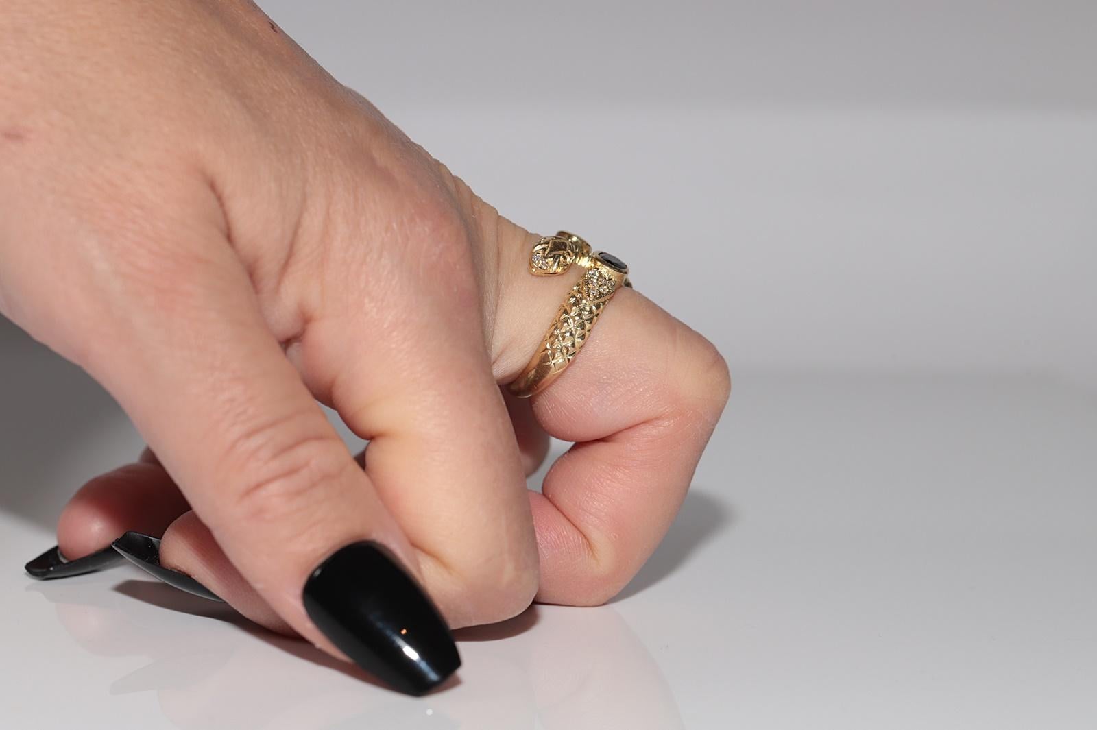Anello a serpente in oro 18k con diamanti naturali, zaffiri e rubini, vintage CIRCA gli anni '80 in vendita 9