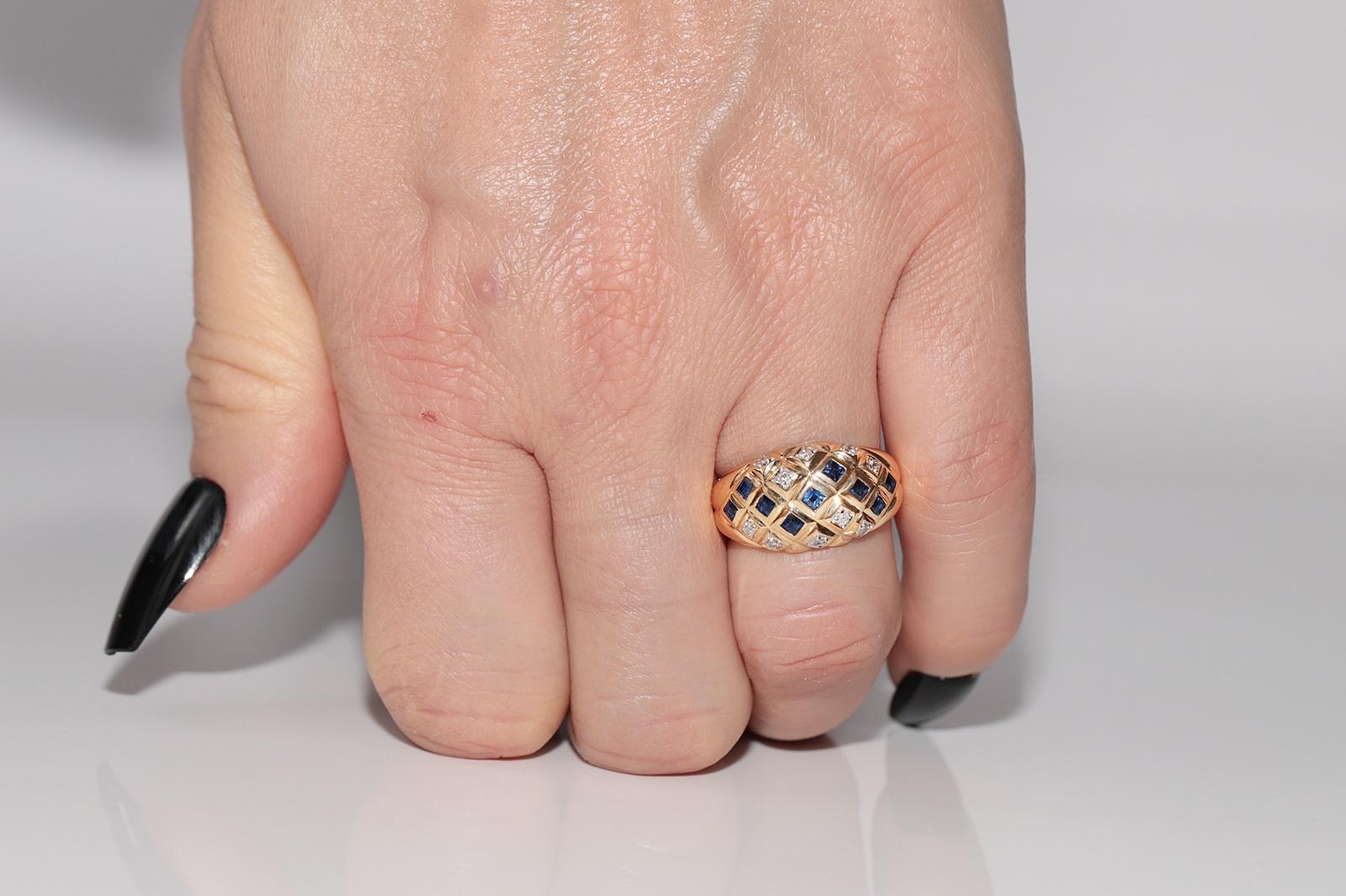 Vintage Circa 1980s 18k Gold Natural Diamond And Sapphire Band Ring For Sale 5