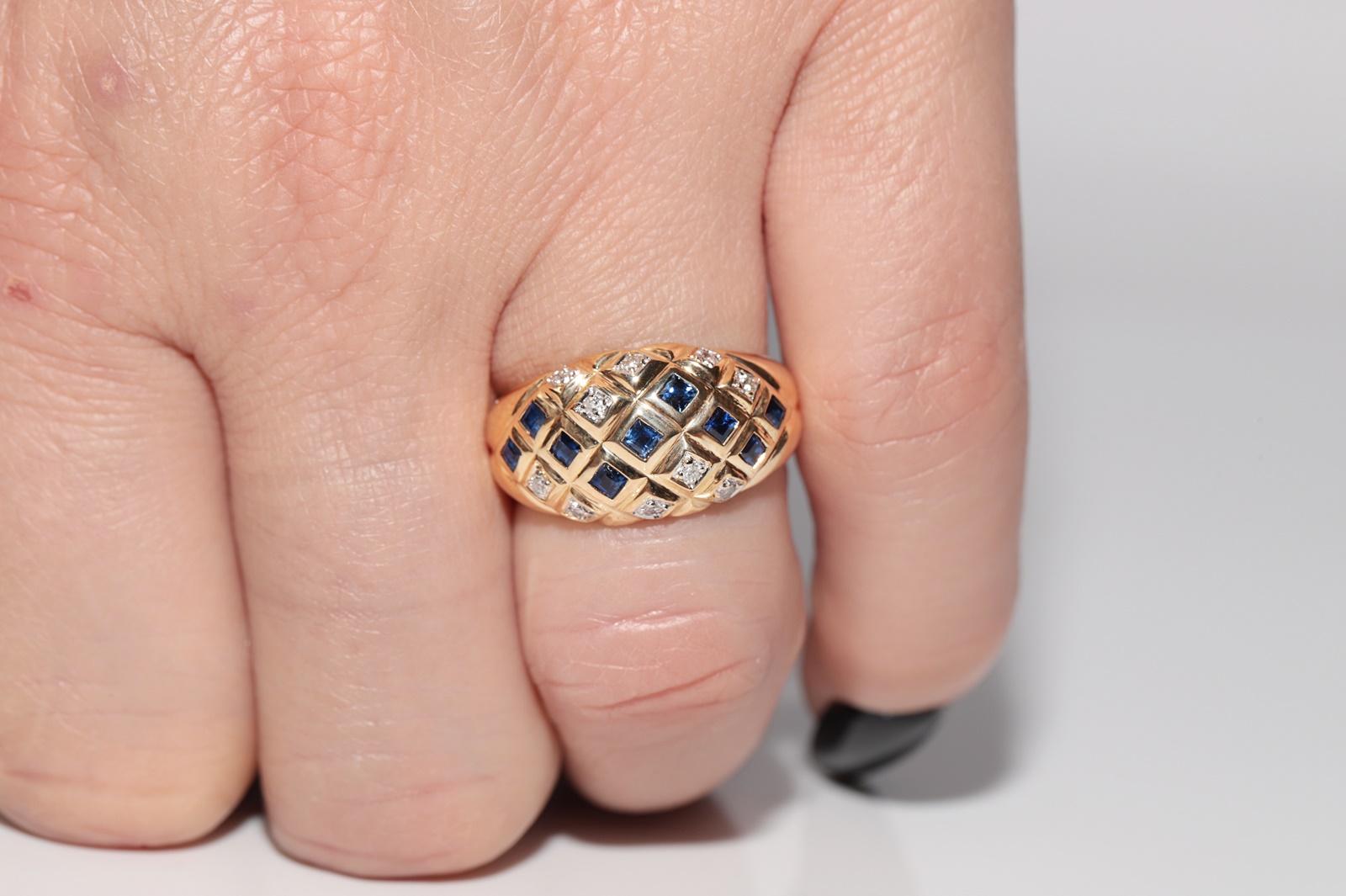 Vintage Circa 1980s 18k Gold Natural Diamond And Sapphire Band Ring For Sale 6