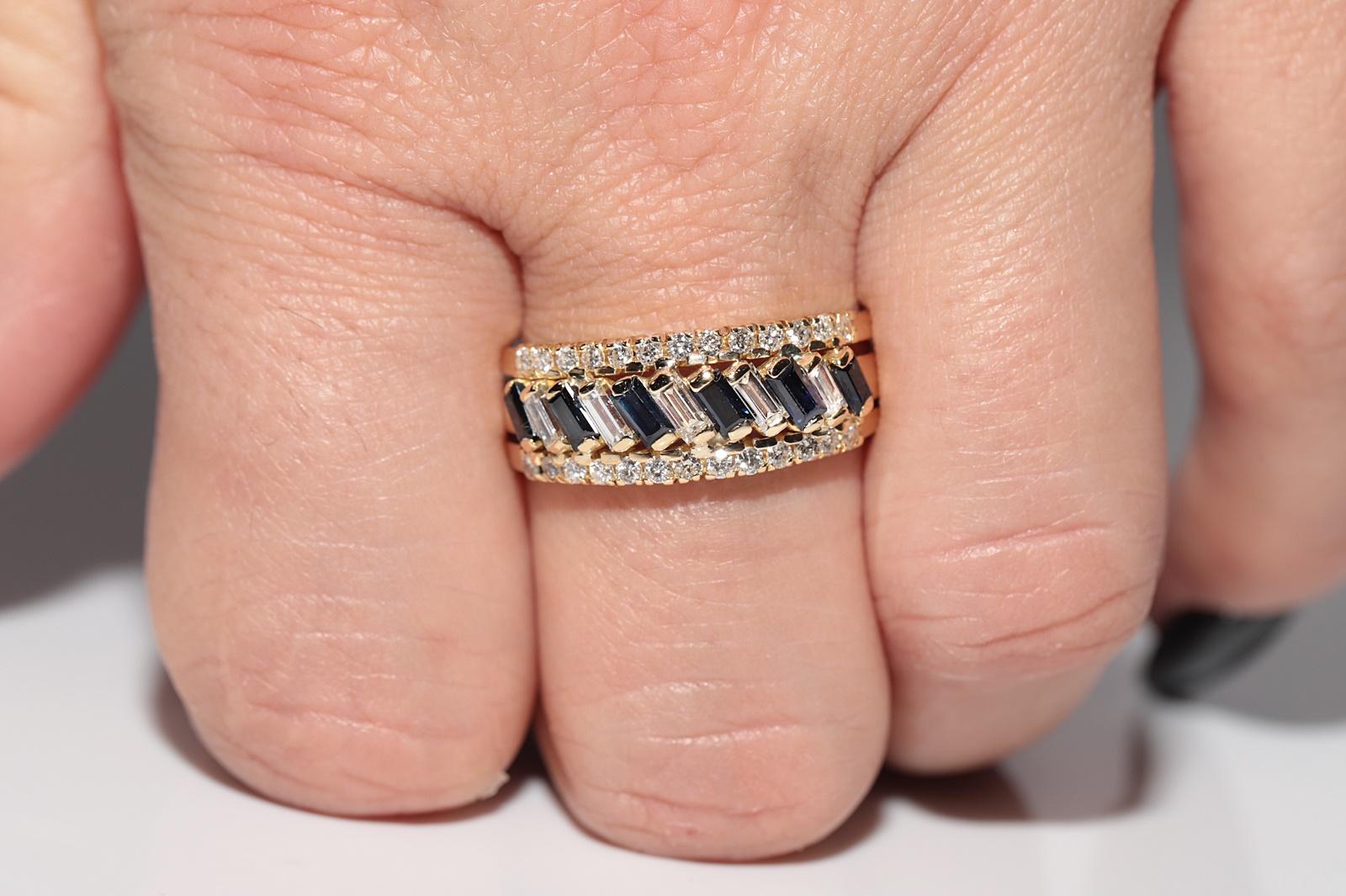Vintage Circa 1980s 18k Gold Natural Diamond And Sapphire Band Ring For Sale 8
