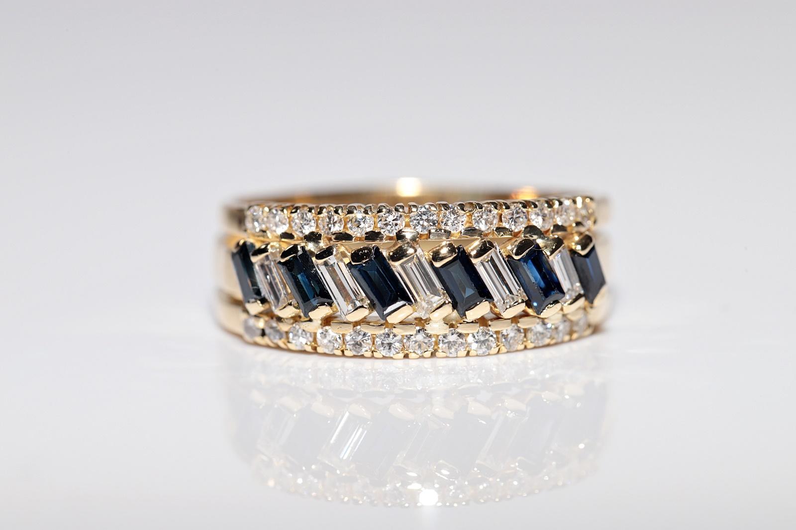 Retro Vintage Circa 1980s 18k Gold Natural Diamond And Sapphire Band Ring For Sale