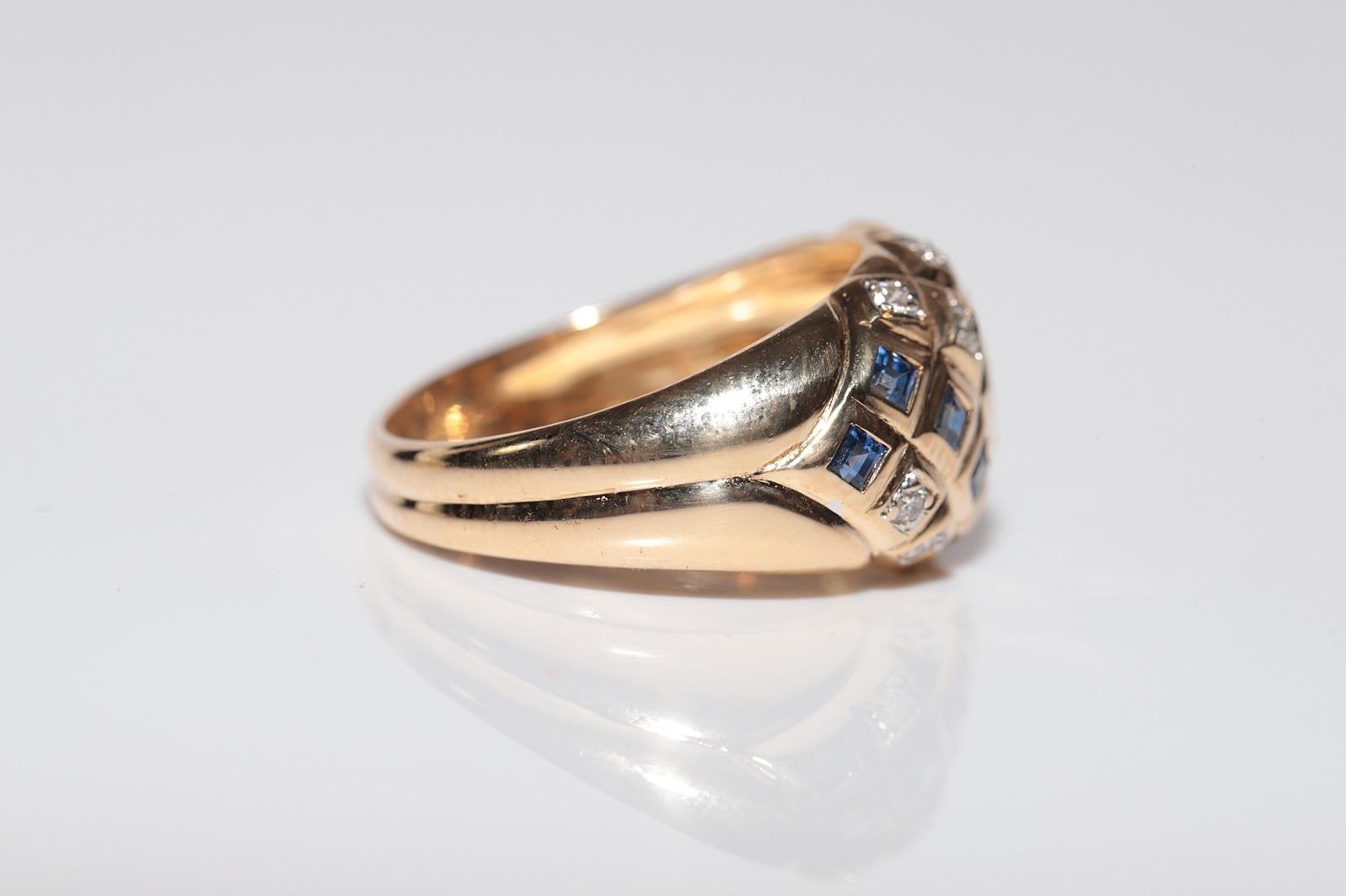 Vintage Circa 1980s 18k Gold Natural Diamond And Sapphire Band Ring In Good Condition For Sale In Fatih/İstanbul, 34
