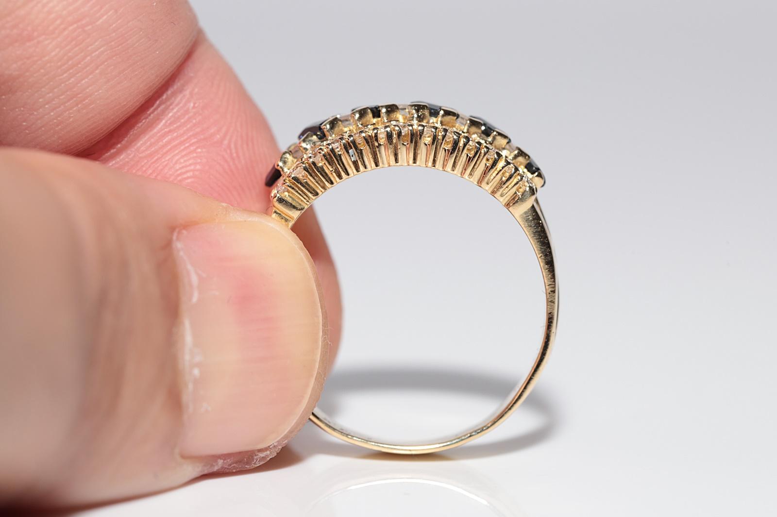 Women's Vintage Circa 1980s 18k Gold Natural Diamond And Sapphire Band Ring For Sale