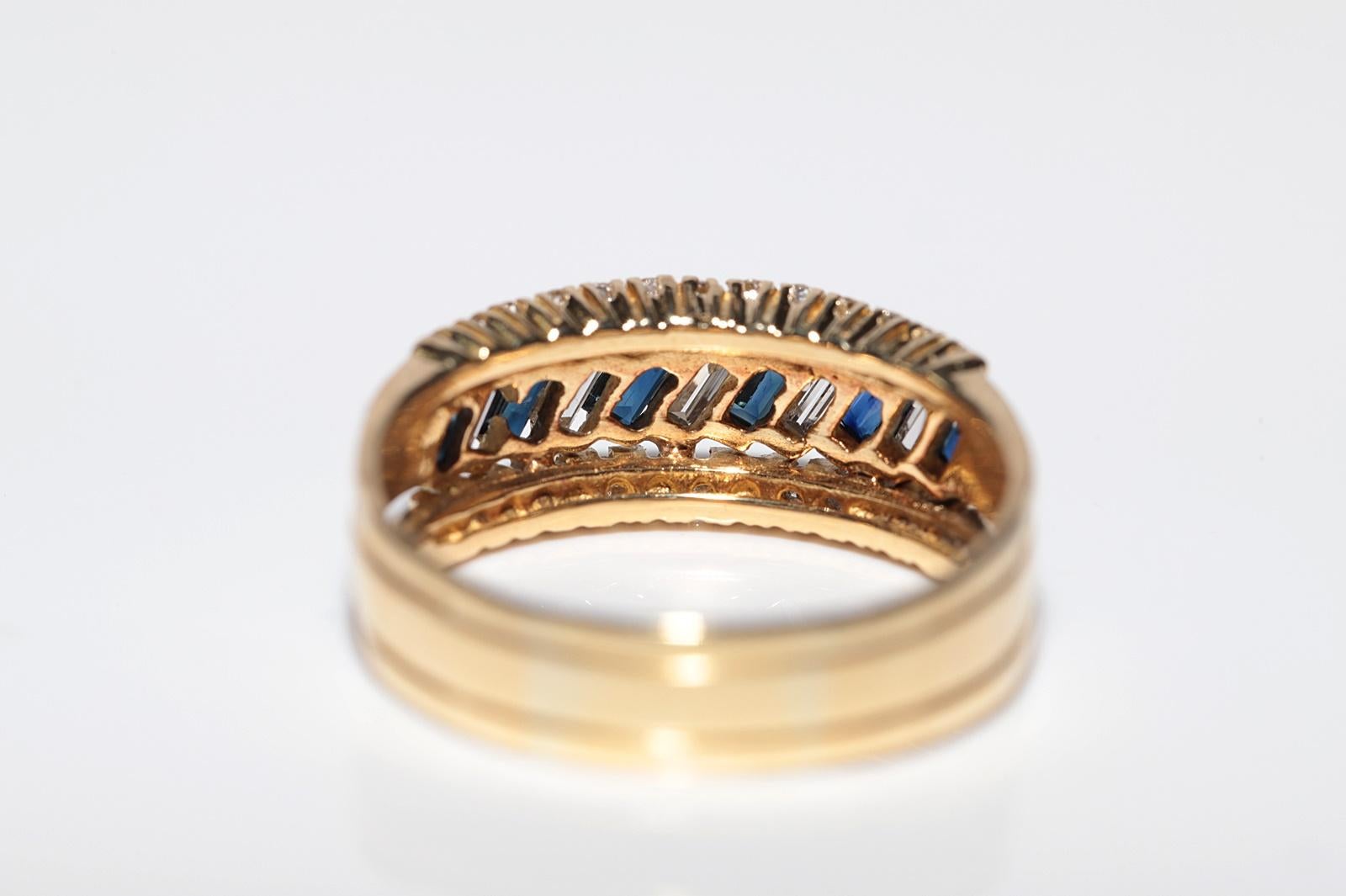 Vintage Circa 1980s 18k Gold Natural Diamond And Sapphire Band Ring For Sale 1