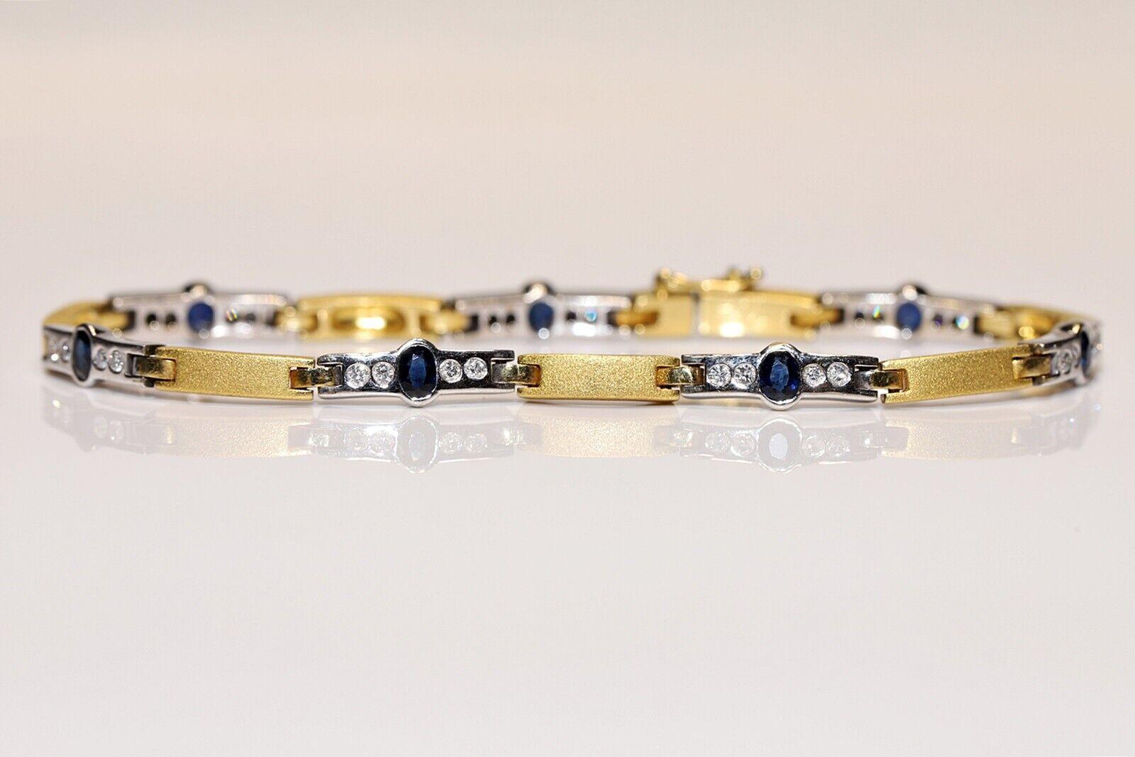 Vintage Circa 1980s 18k Gold Natural Diamond And Sapphire Bracelet In Good Condition For Sale In Fatih/İstanbul, 34