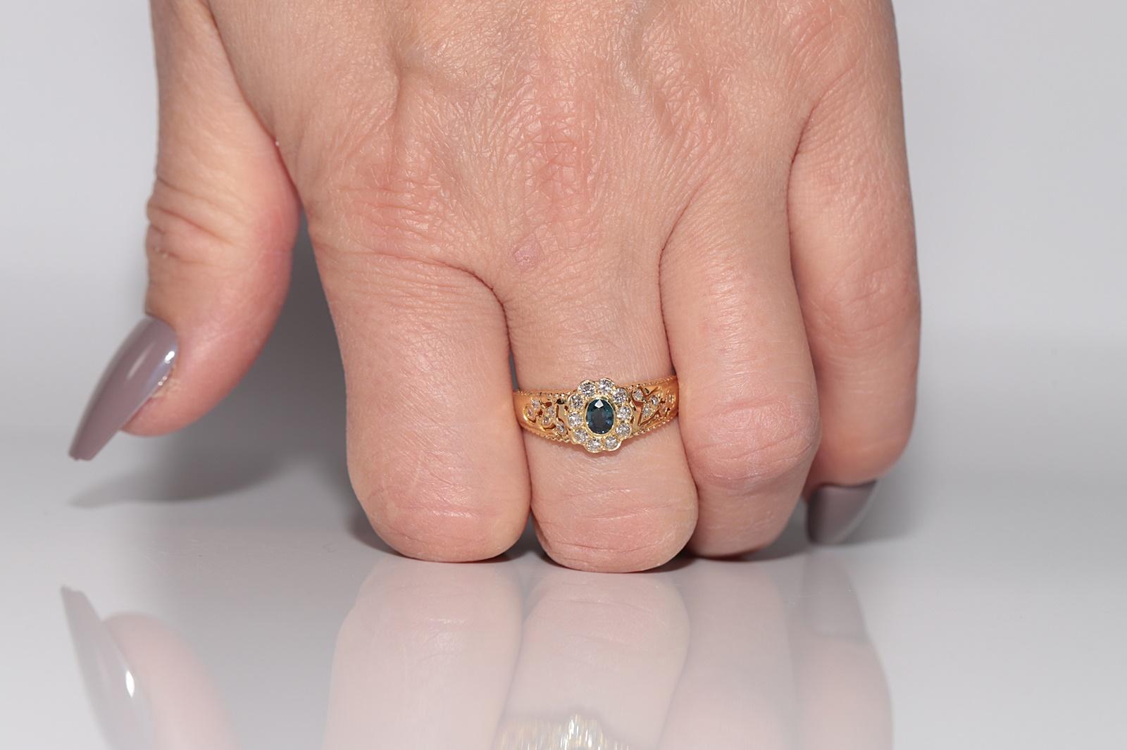 Vintage Circa 1980s 18k Gold Natural Diamond And Sapphire Cocktail Ring For Sale 8