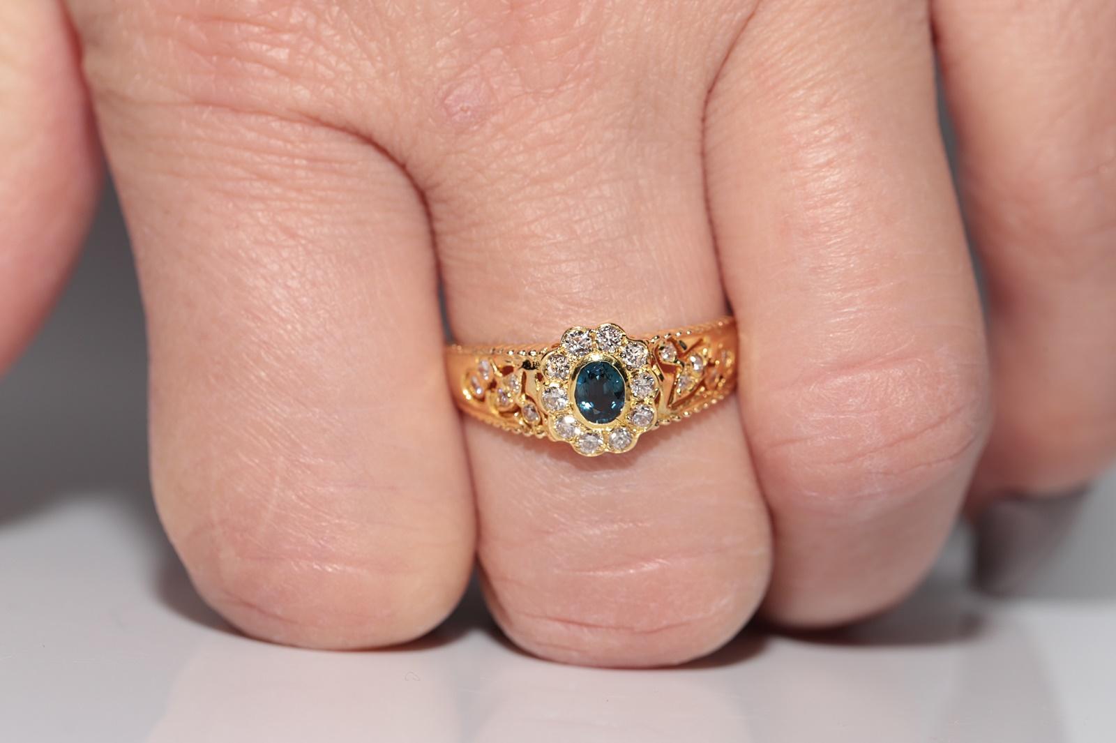 Vintage Circa 1980s 18k Gold Natural Diamond And Sapphire Cocktail Ring For Sale 9