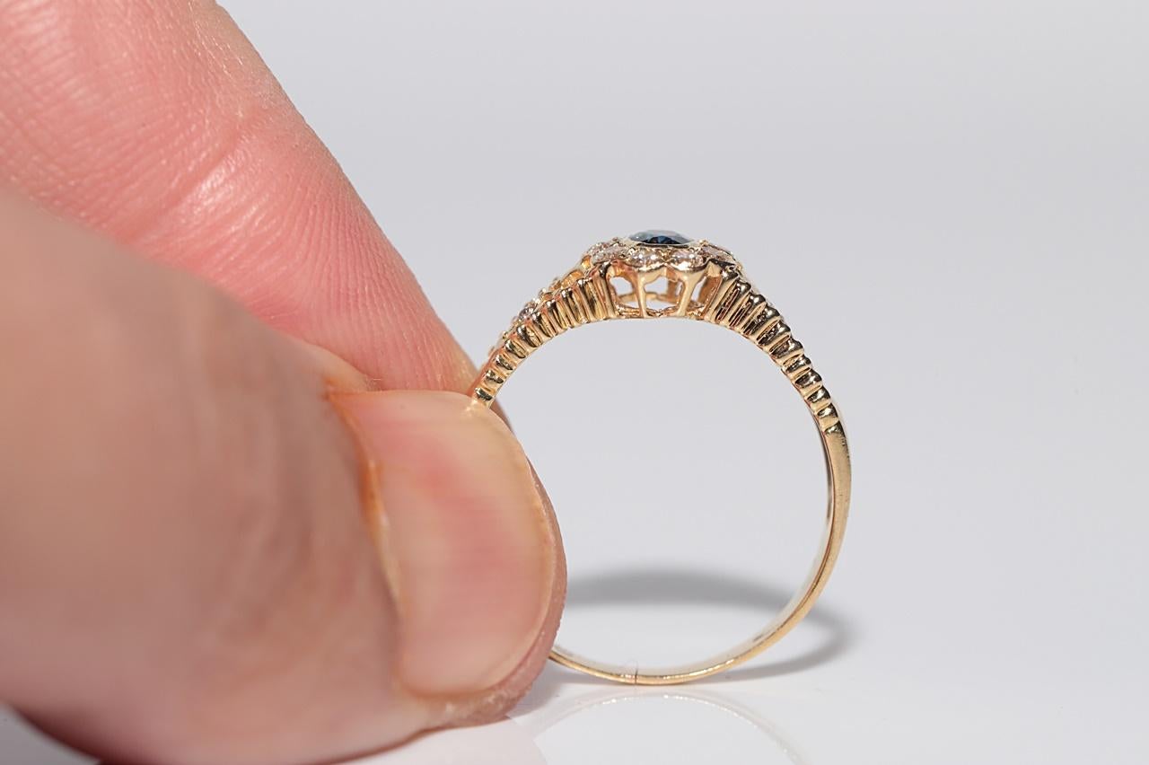 Vintage Circa 1980s 18k Gold Natural Diamond And Sapphire Cocktail Ring For Sale 1