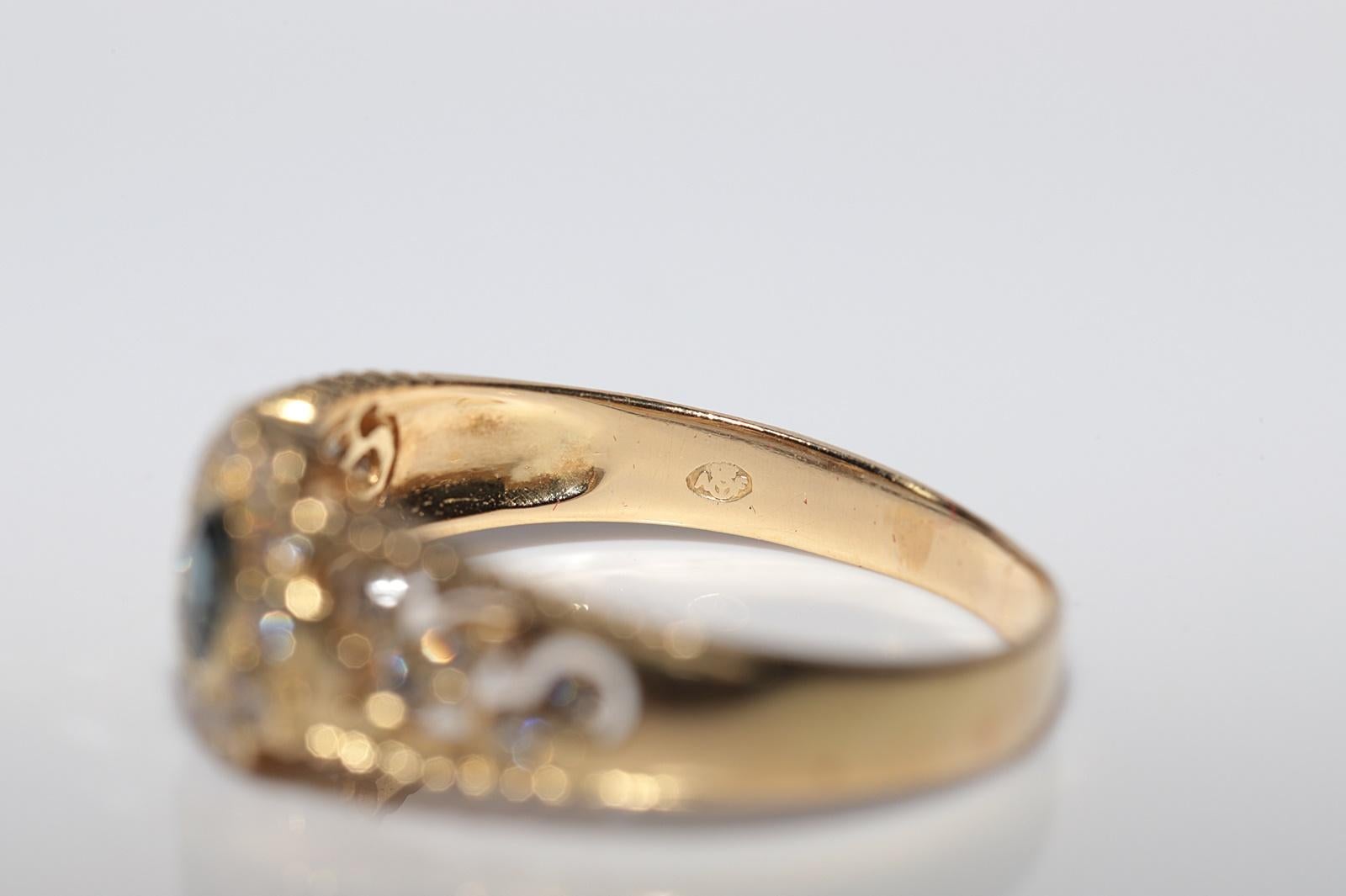 Vintage Circa 1980s 18k Gold Natural Diamond And Sapphire Cocktail Ring For Sale 3