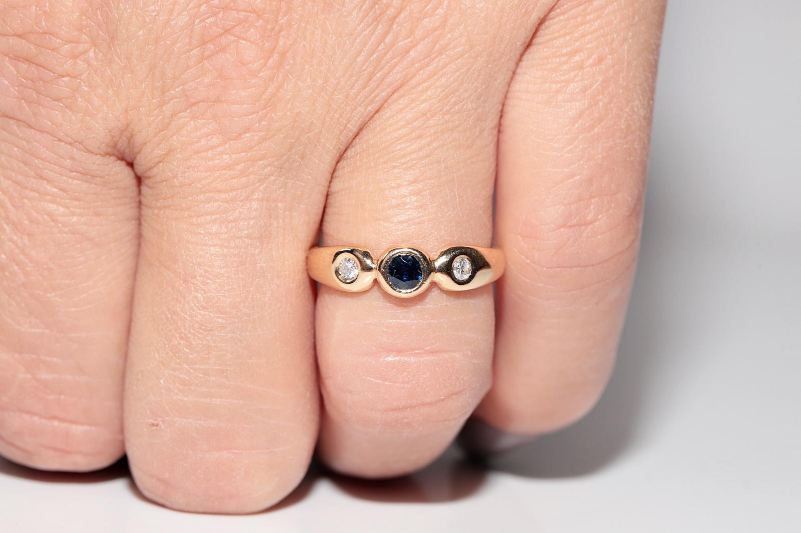 Vintage Circa 1980s 18k Gold Natural Diamond And Sapphire Decorated Band Ring For Sale 7