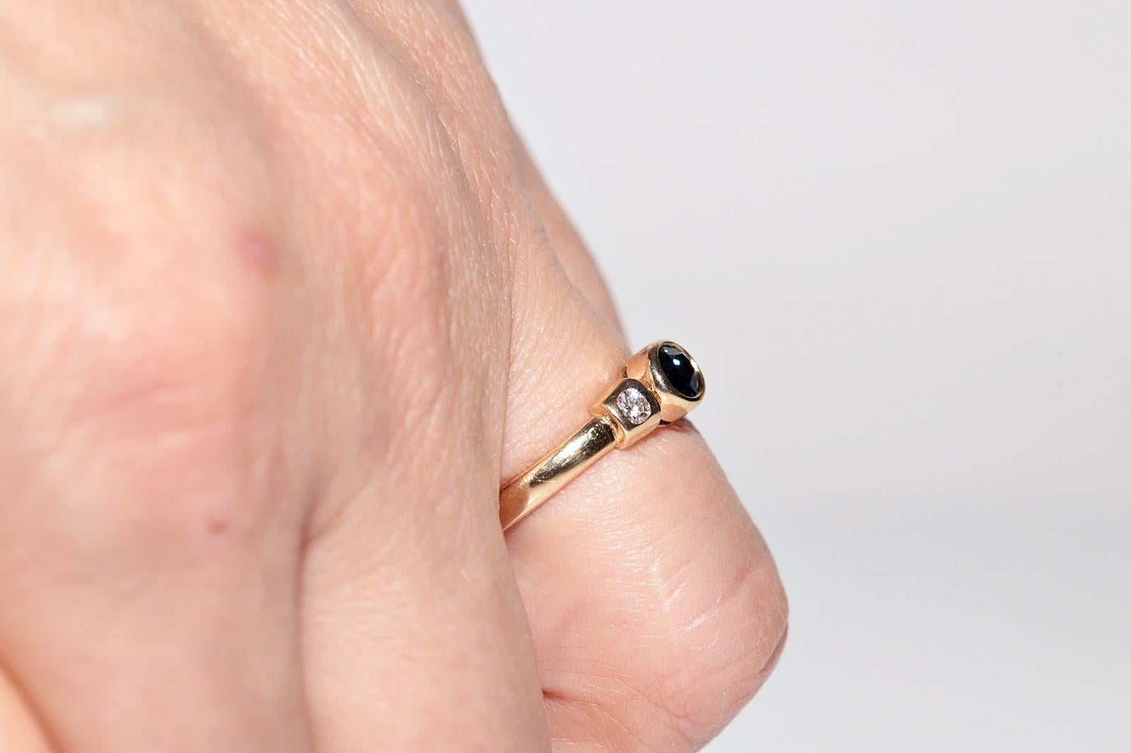 Vintage Circa 1980er Jahre 18k Gold Natürlicher Diamant und Saphir Dekorierter Ring im Angebot 9