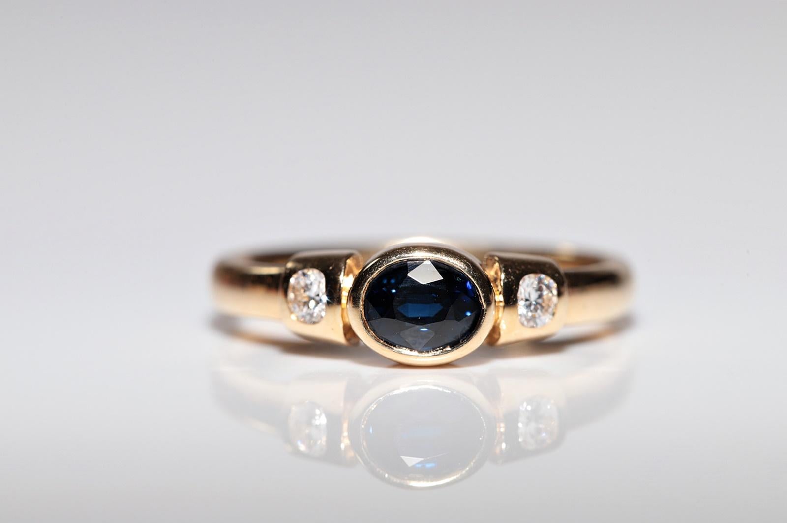 Vintage Circa 1980er Jahre 18k Gold Natürlicher Diamant und Saphir Dekorierter Ring (Brillantschliff) im Angebot