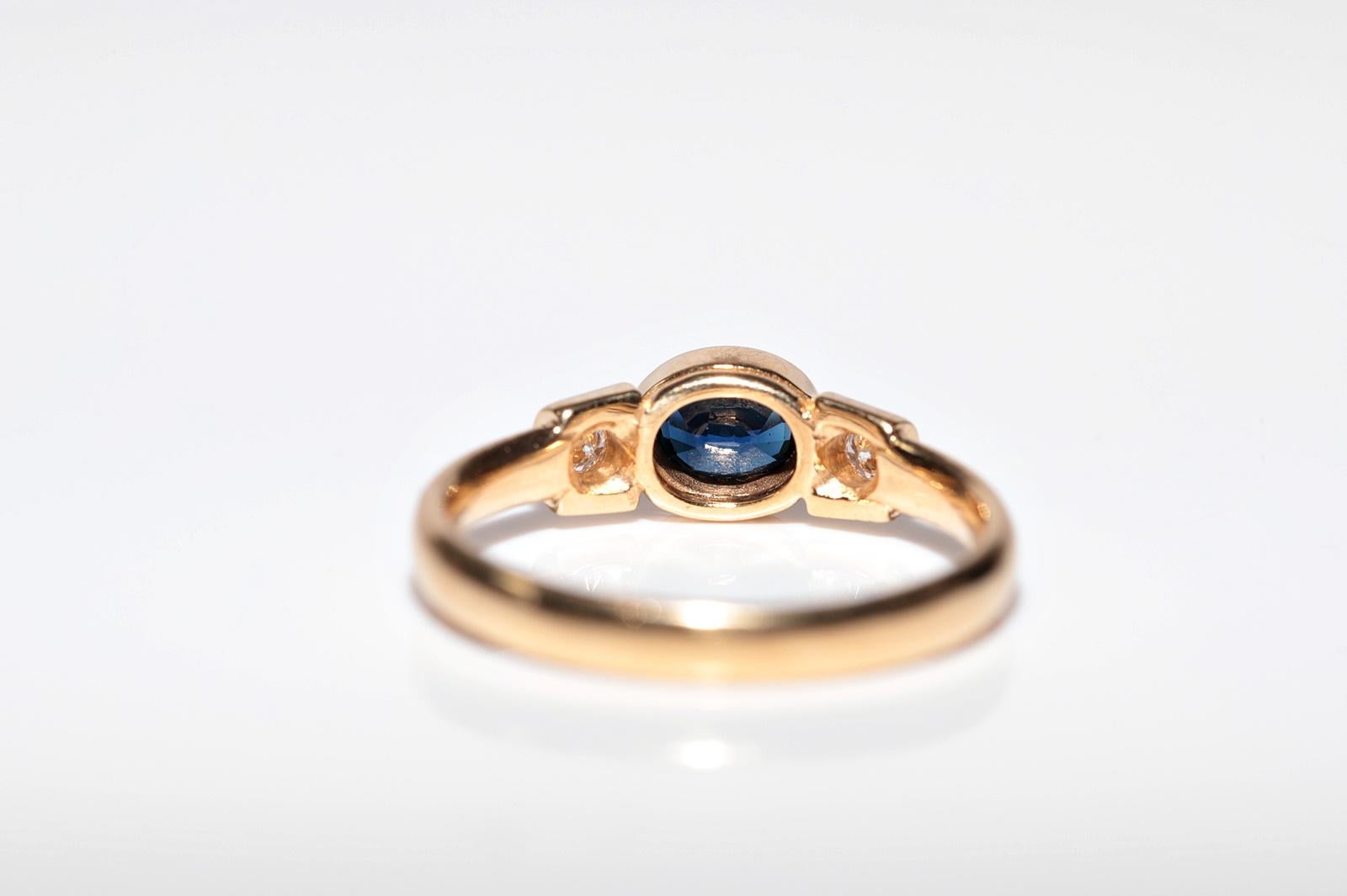 Vintage Circa 1980er Jahre 18k Gold Natürlicher Diamant und Saphir Dekorierter Ring im Angebot 2