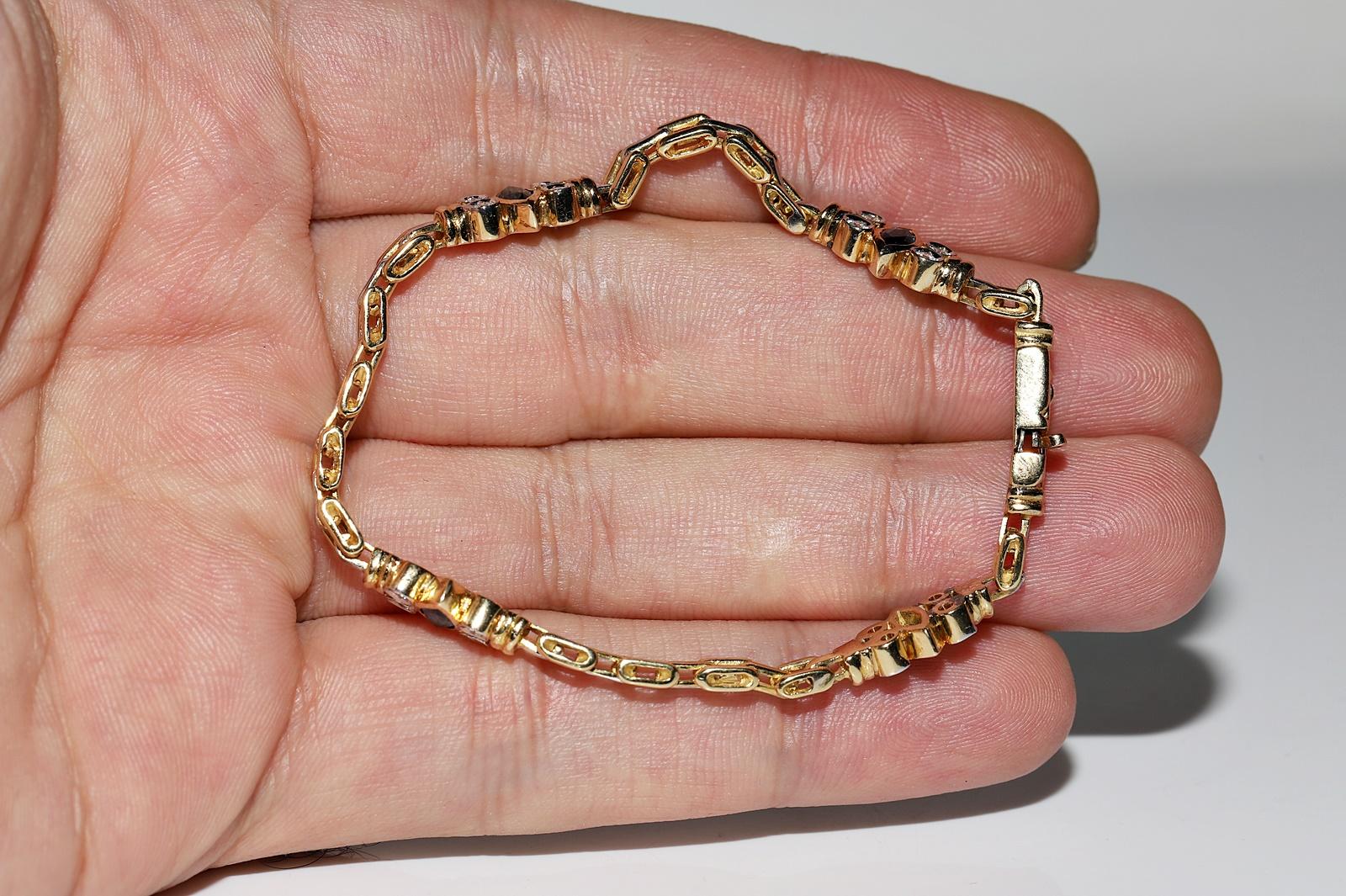 Vintage Circa 1980s 18k Gold Natural Diamond And Sapphire Decorated Bracelet For Sale 5