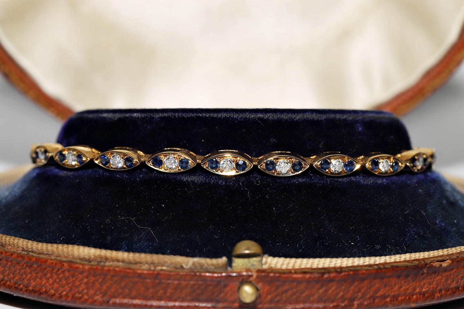 Vintage Circa 1980er Jahre 18k Gold Natürlicher Diamant und Saphir Dekoriertes Vintage-Armband (Retro) im Angebot