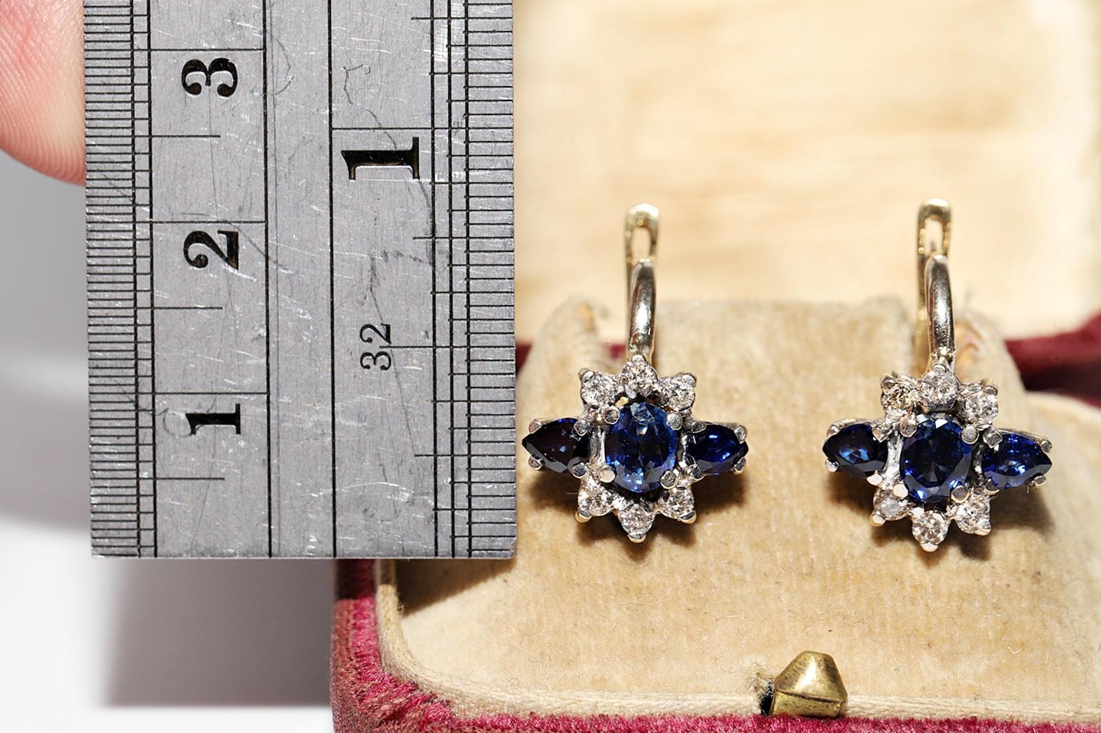 Vintage Circa 1980er Jahre 18k Gold Natürlicher Diamant und Saphir Dekorierter Ohrring (Brillantschliff) im Angebot