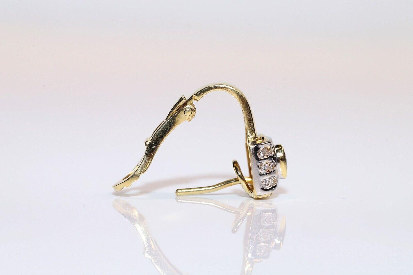 Pendiente Vintage Circa 1980s Oro 18k Decorado con Diamante Natural y Zafiro en venta 3