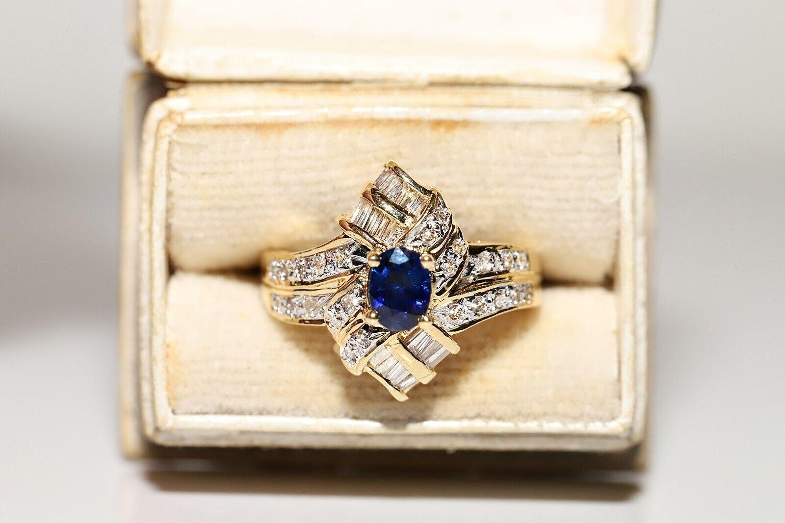 Vintage Circa 1980er Jahre 18k Gold Natürlicher Diamant und Saphir Dekorierter Navette Ring im Angebot 4