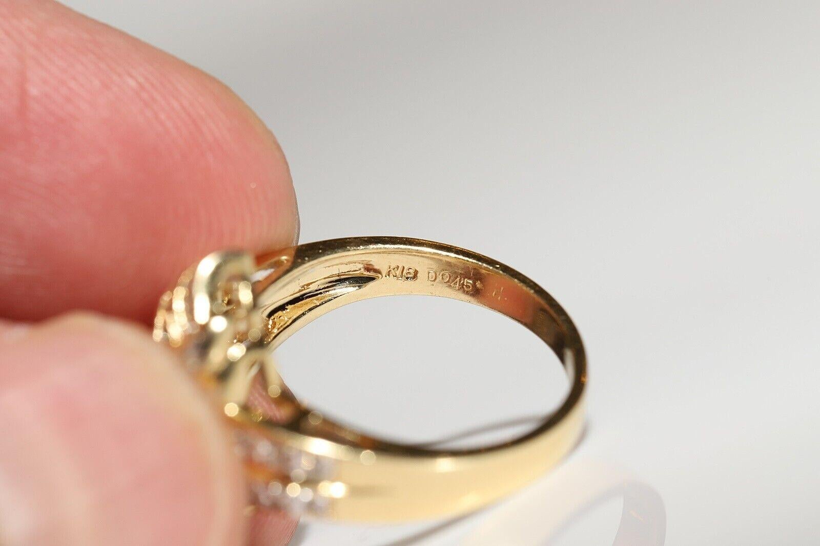 Vintage Circa 1980er Jahre 18k Gold Natürlicher Diamant und Saphir Dekorierter Navette Ring Damen im Angebot