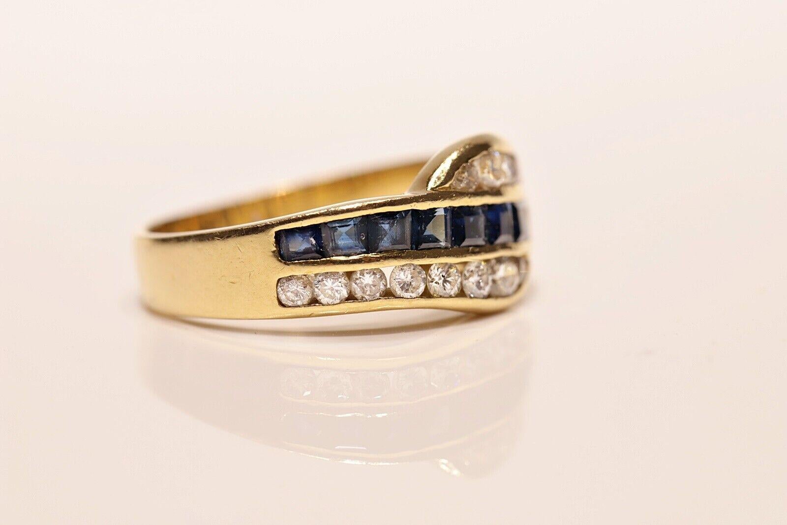 Vintage Circa 1980s 18k Gold Natural Diamond And Caliber Sapphire Ring  For Sale 4