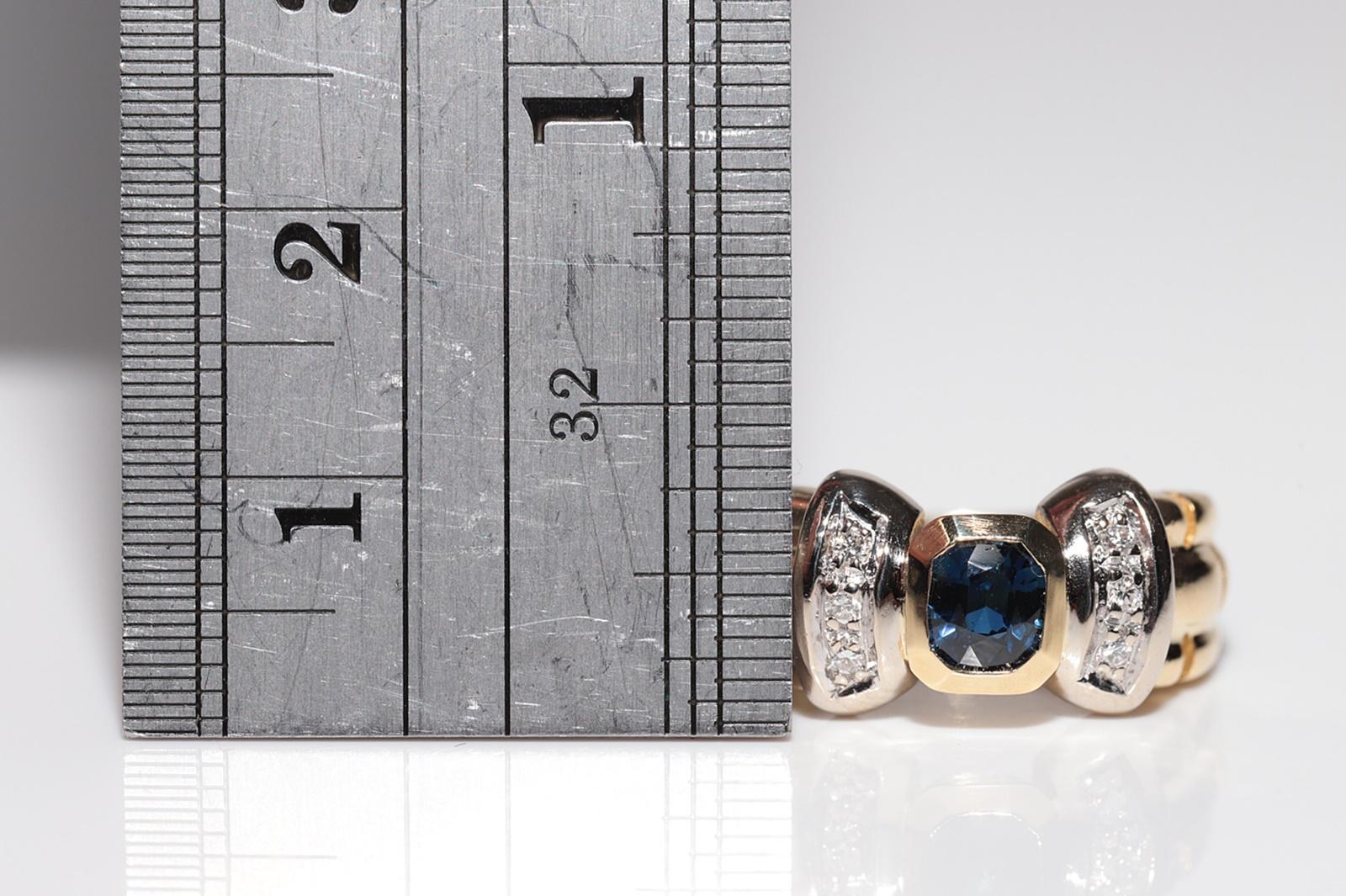 Vintage Circa 1980s 18k Gold Natural Diamond And Sapphire Decorated Ring For Sale 4