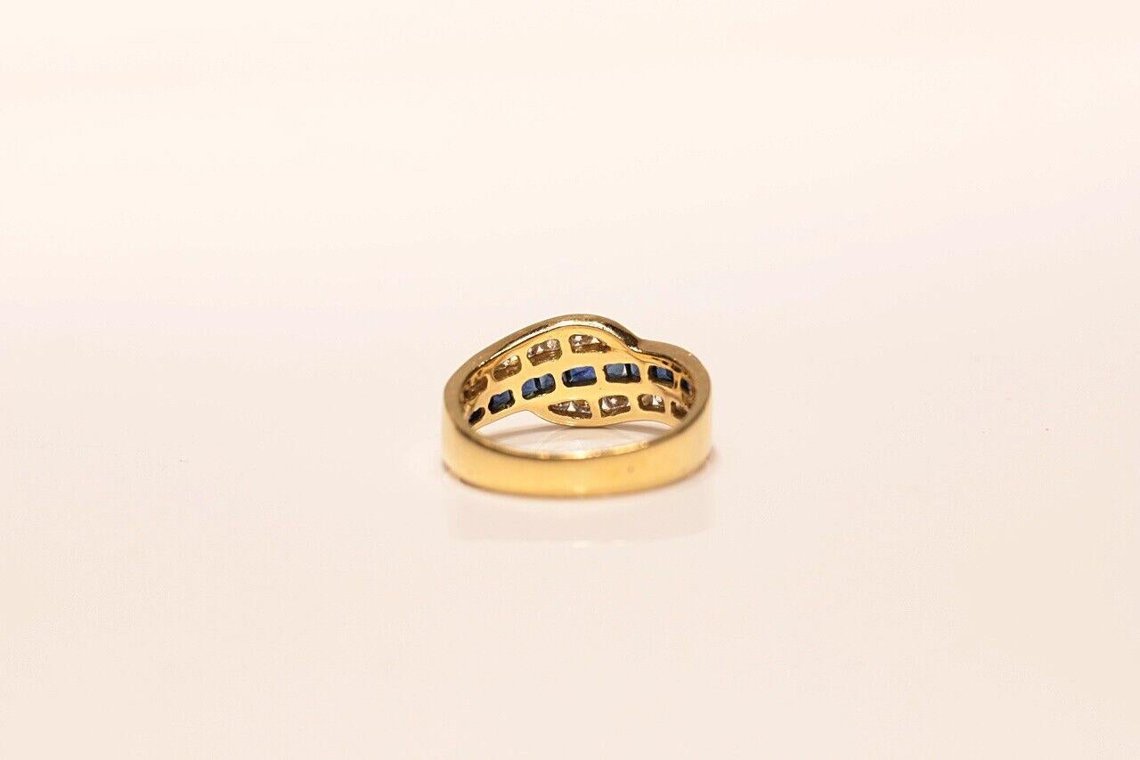 Vintage Circa 1980s 18k Gold Natural Diamond And Caliber Sapphire Ring  For Sale 5