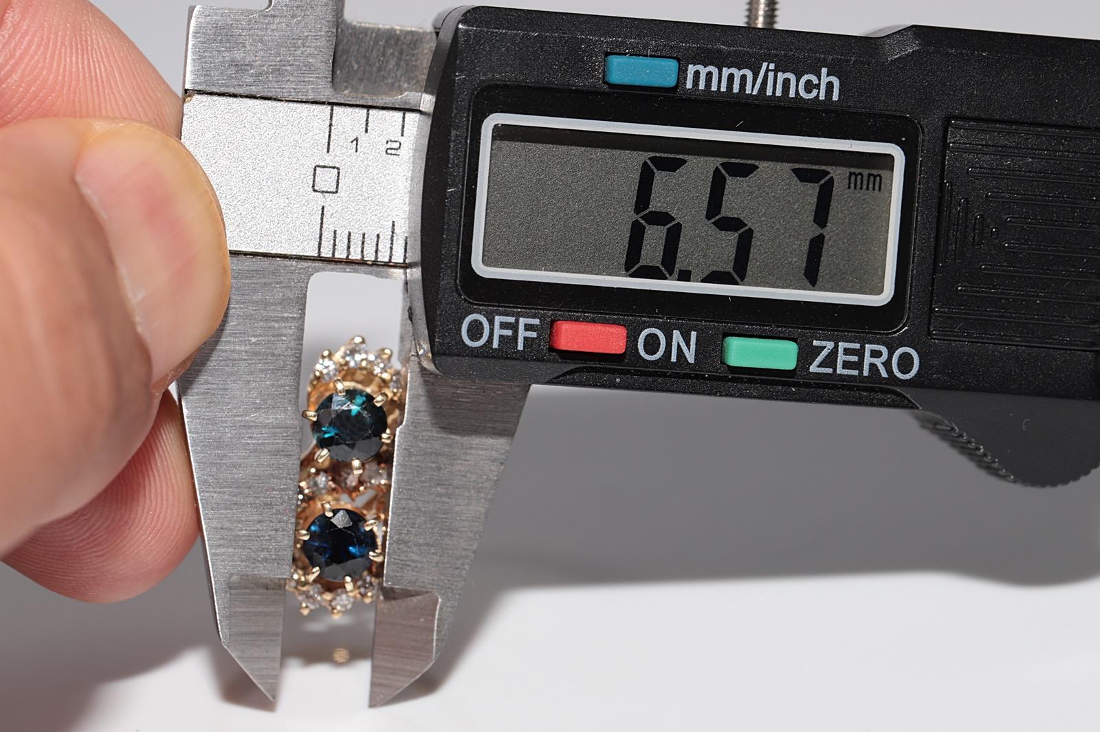 Vintage Circa 1980er Jahre 18k Gold Natürlicher Diamant und Saphir Dekorierter Ring im Angebot 5