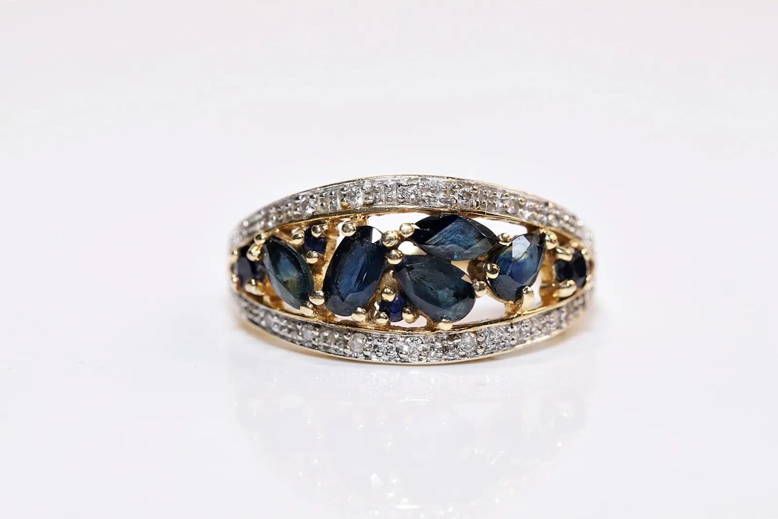 Vintage Circa 1980s 18k Gold Natural Diamond And Sapphire Decorated Ring  For Sale 6