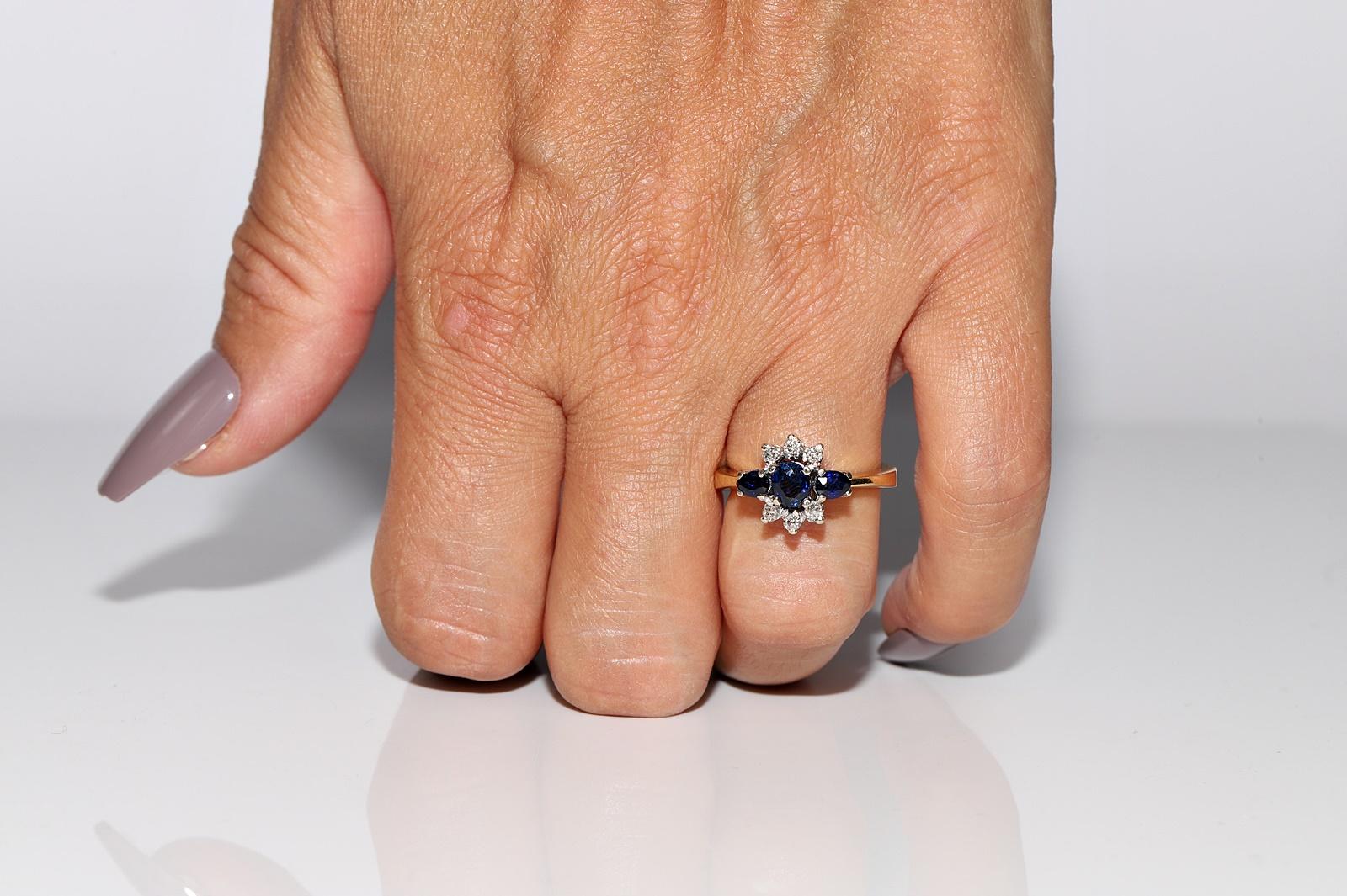 Vintage Circa 1980s 18k Gold Natural Diamond And Sapphire Decorated Ring For Sale 7