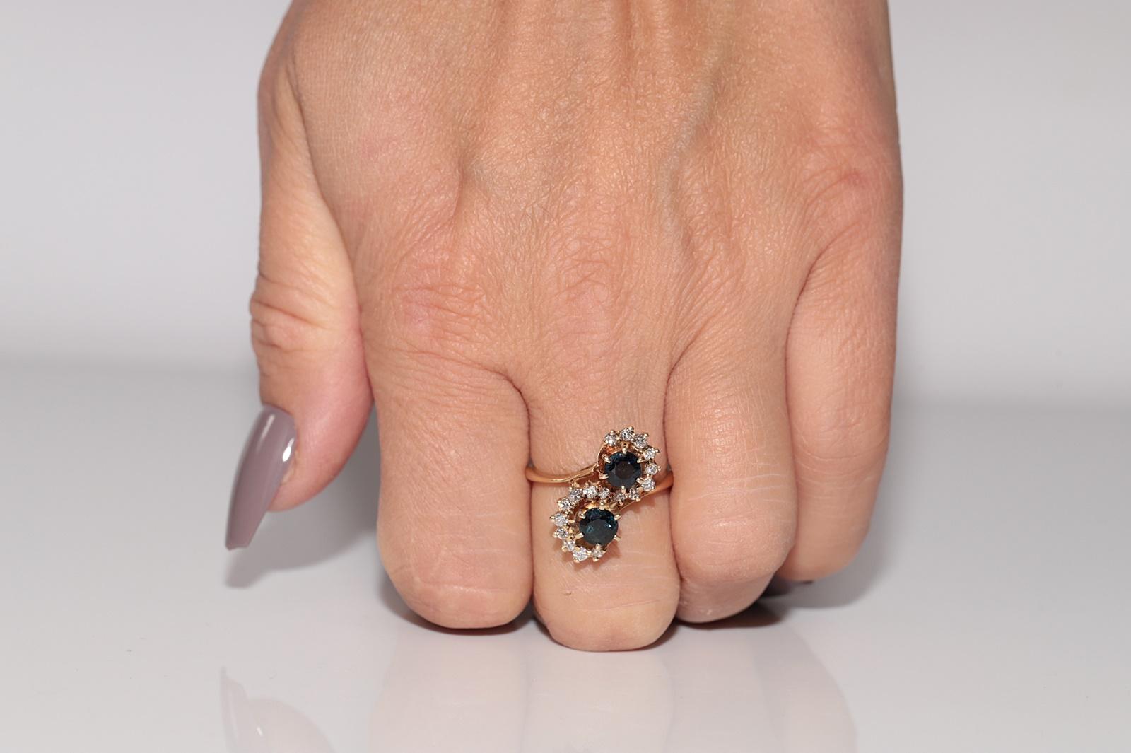 Vintage Circa 1980er Jahre 18k Gold Natürlicher Diamant und Saphir Dekorierter Ring im Angebot 7