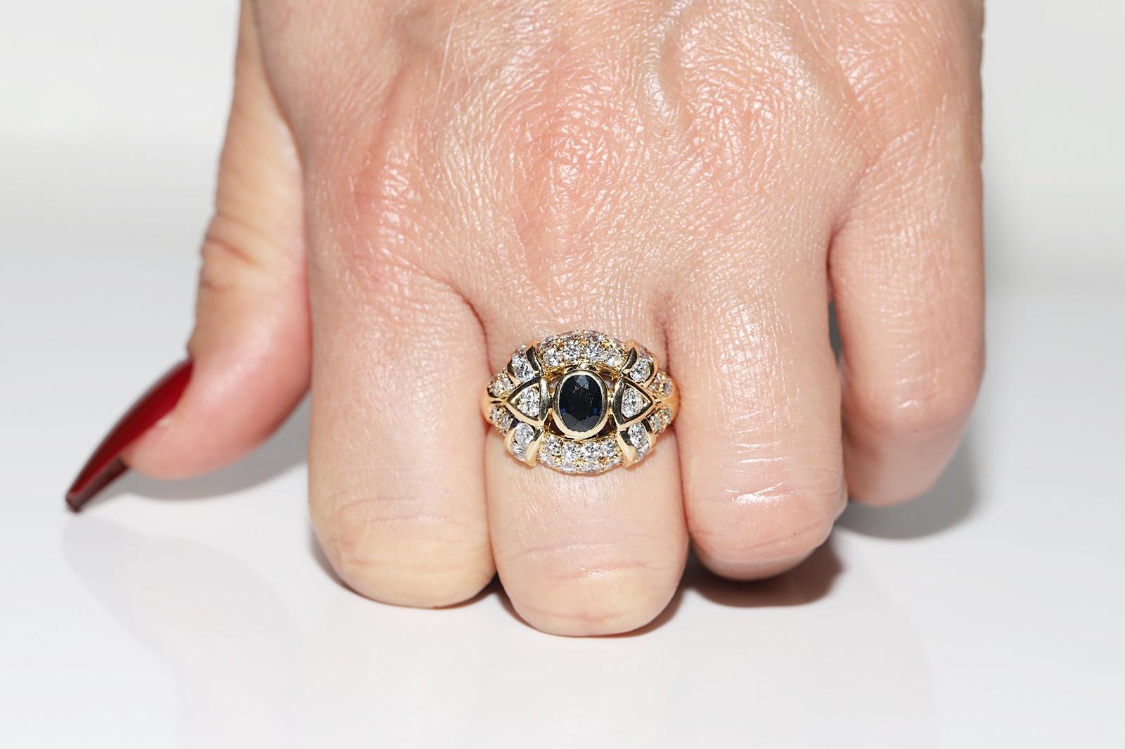 Vintage Circa 1980er Jahre 18k Gold Natürlicher Diamant und Saphir Dekorierter Ring im Angebot 7