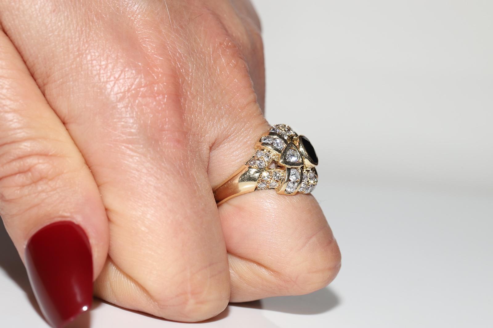 Vintage Circa 1980er Jahre 18k Gold Natürlicher Diamant und Saphir Dekorierter Ring im Angebot 8