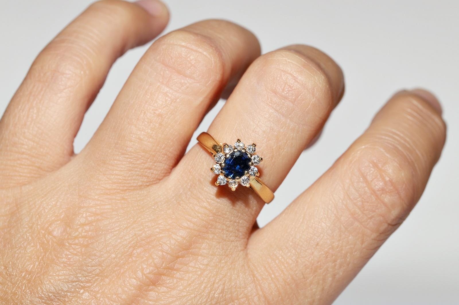 Vintage Circa 1980s 18k Gold Natural Diamond And Sapphire Decorated Ring  For Sale 9