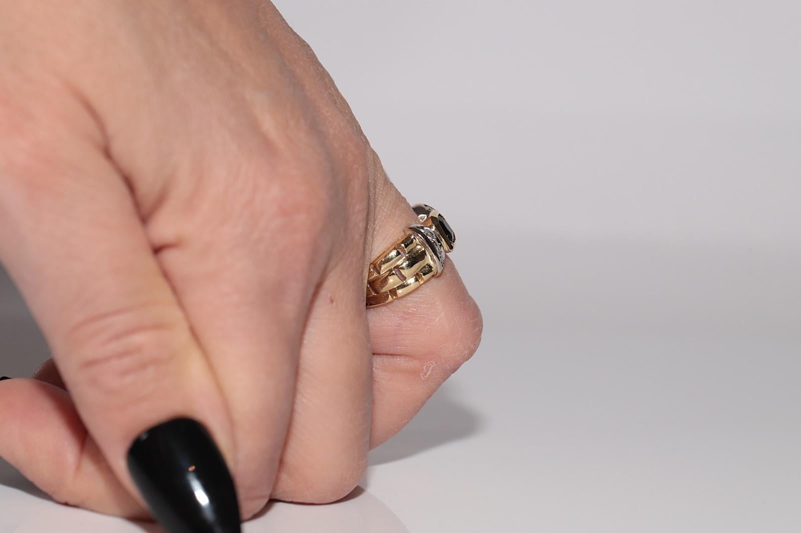 Vintage Circa 1980s 18k Gold Natural Diamond And Sapphire Decorated Ring For Sale 9