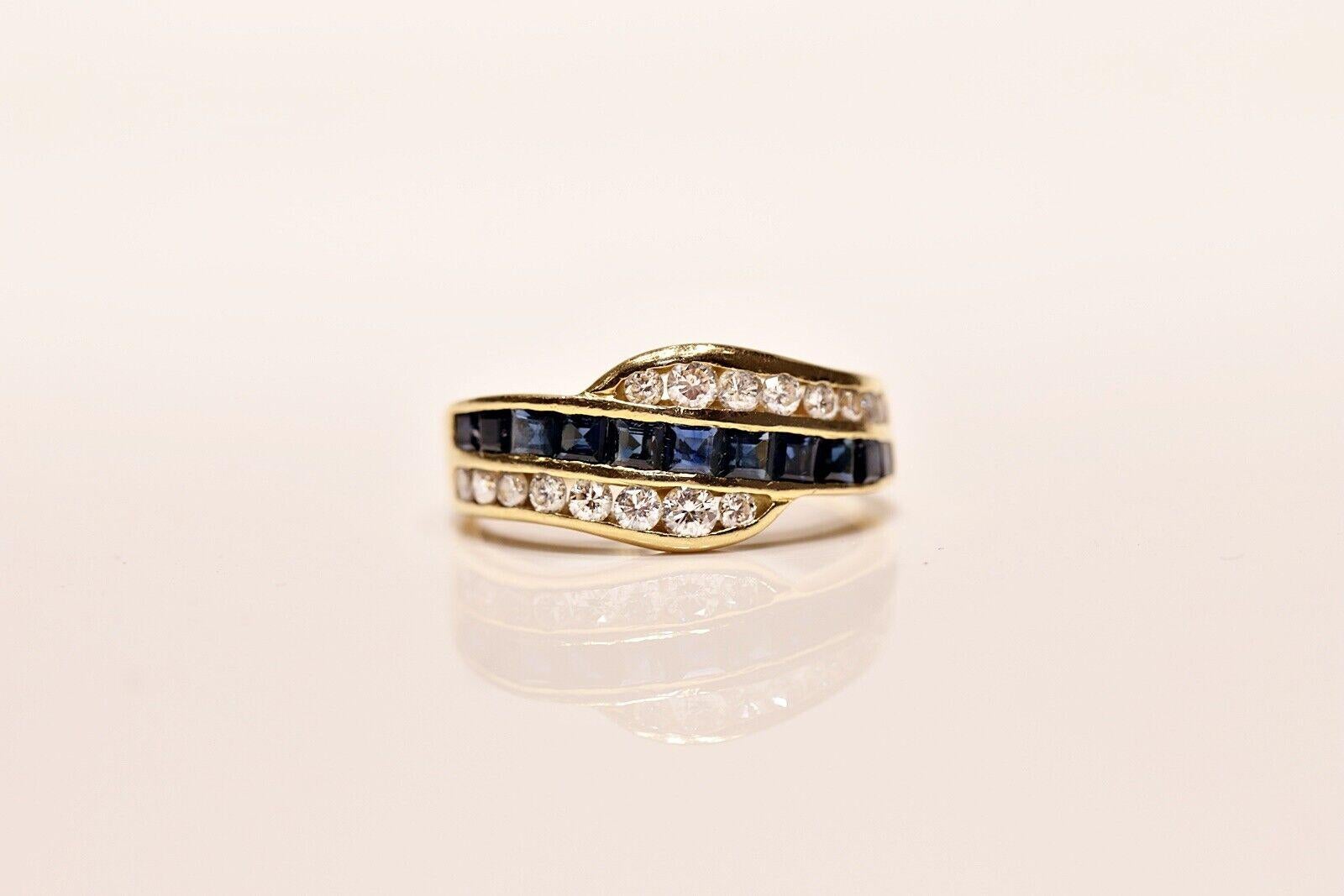 Retro Vintage Circa 1980s 18k Gold Natural Diamond And Caliber Sapphire Ring  For Sale