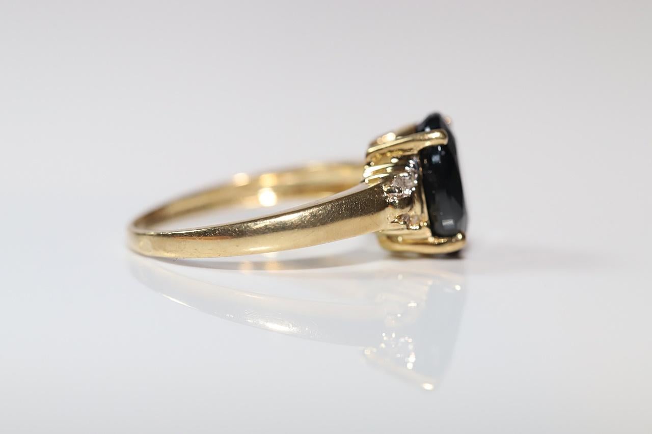Brilliant Cut Vintage Circa 1980s 18k Gold Natural Diamond And Sapphire Decorated Ring For Sale