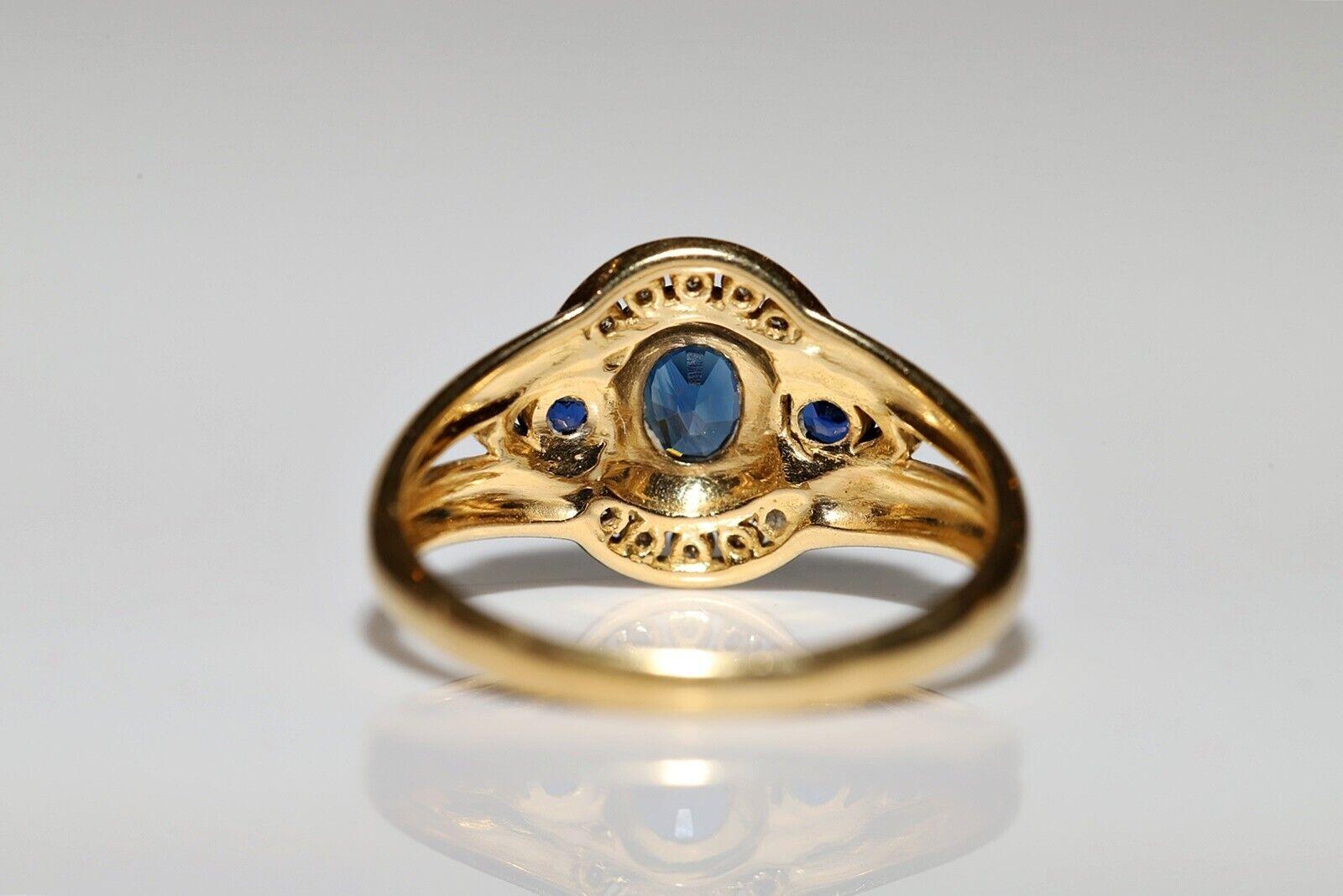 Vintage Circa 1980s 18k Gold Natural Diamond And Sapphire Decorated Ring In Good Condition For Sale In Fatih/İstanbul, 34