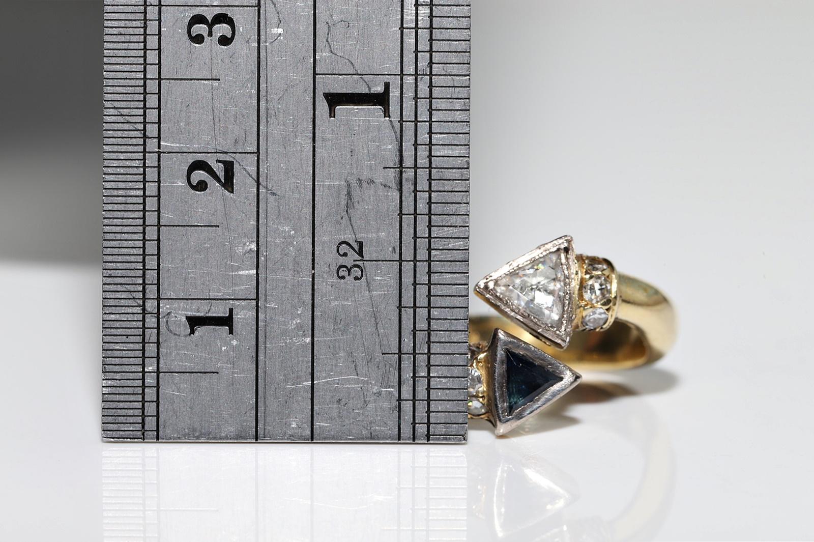 Vintage Circa 1980s 18k Gold Natural Diamond And Sapphire Decorated Ring In Good Condition For Sale In Fatih/İstanbul, 34