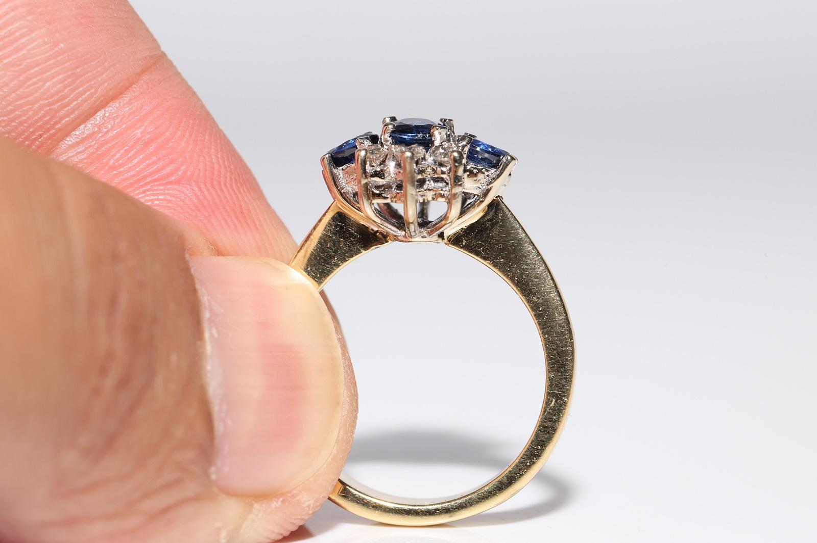 Women's Vintage Circa 1980s 18k Gold Natural Diamond And Sapphire Decorated Ring For Sale