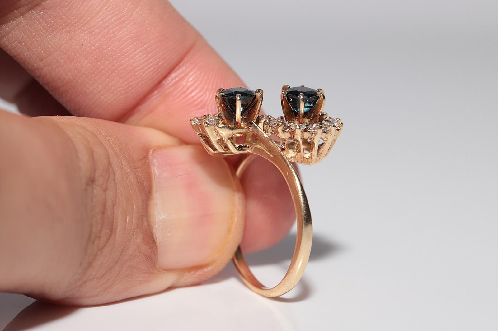 Vintage Circa 1980er Jahre 18k Gold Natürlicher Diamant und Saphir Dekorierter Ring im Angebot 1