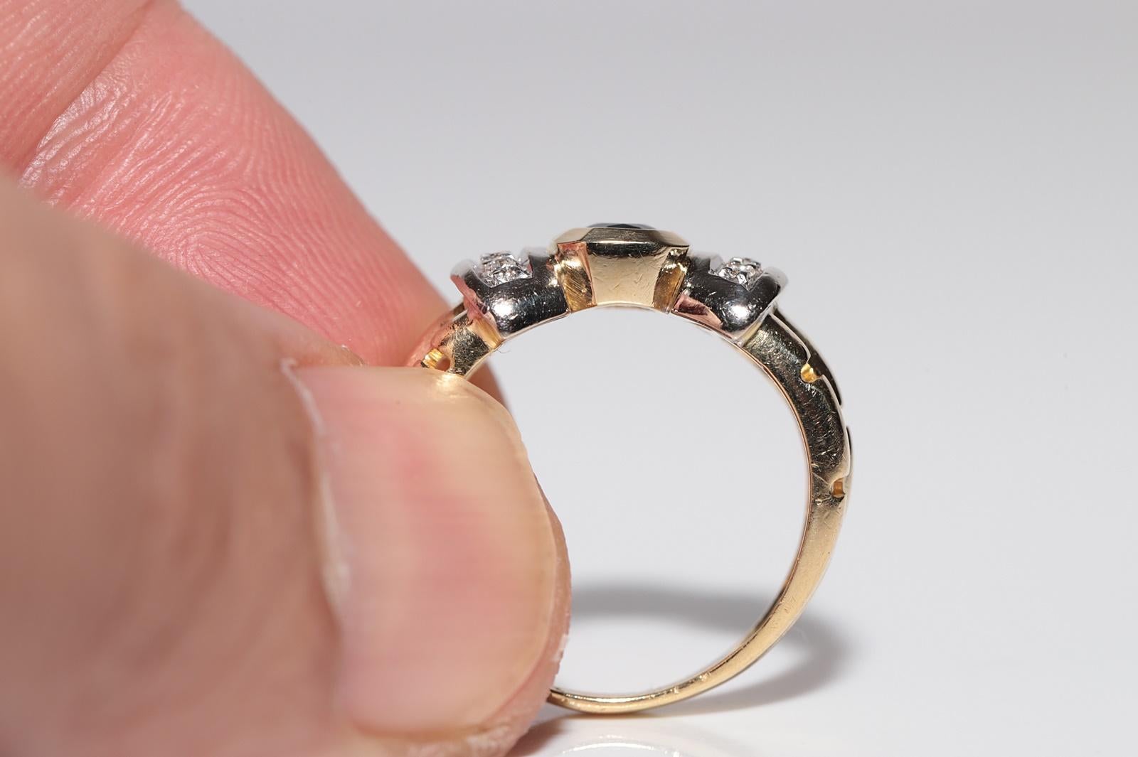 Vintage Circa 1980s 18k Gold Natural Diamond And Sapphire Decorated Ring For Sale 1