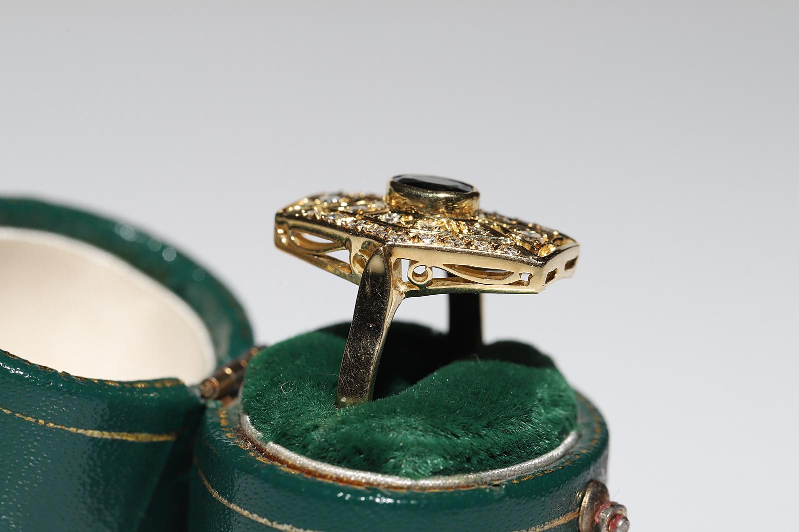 Vintage Circa 1980er Jahre 18k Gold Natürlicher Diamant und Saphir Dekorierter Ring im Angebot 1