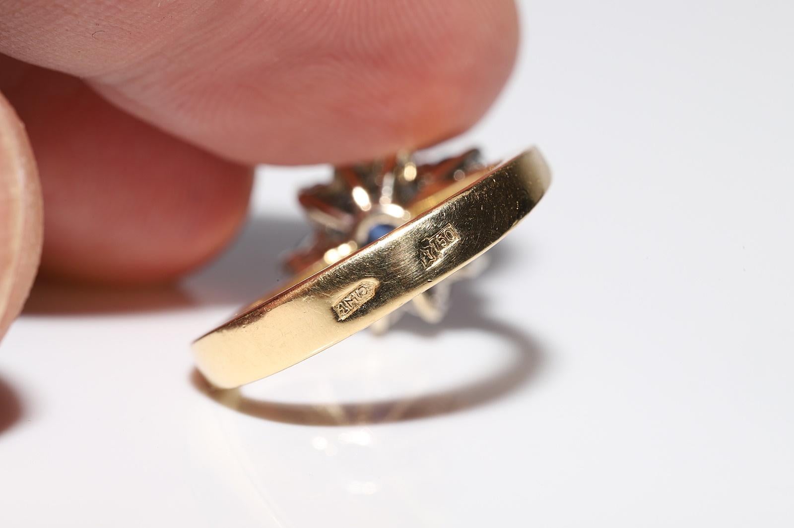 Vintage Circa 1980s 18k Gold Natural Diamond And Sapphire Decorated Ring For Sale 2
