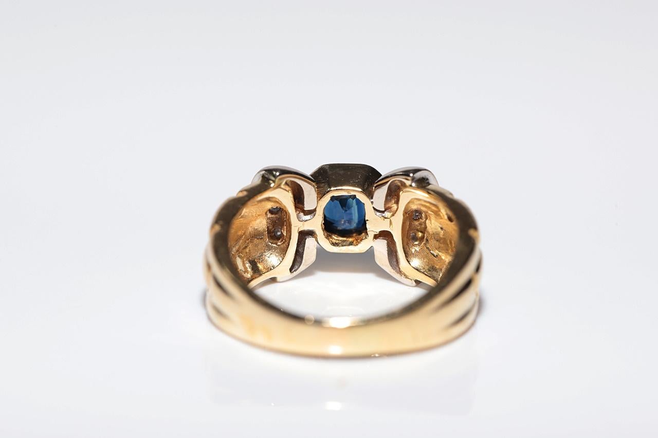 Vintage Circa 1980s 18k Gold Natural Diamond And Sapphire Decorated Ring For Sale 2