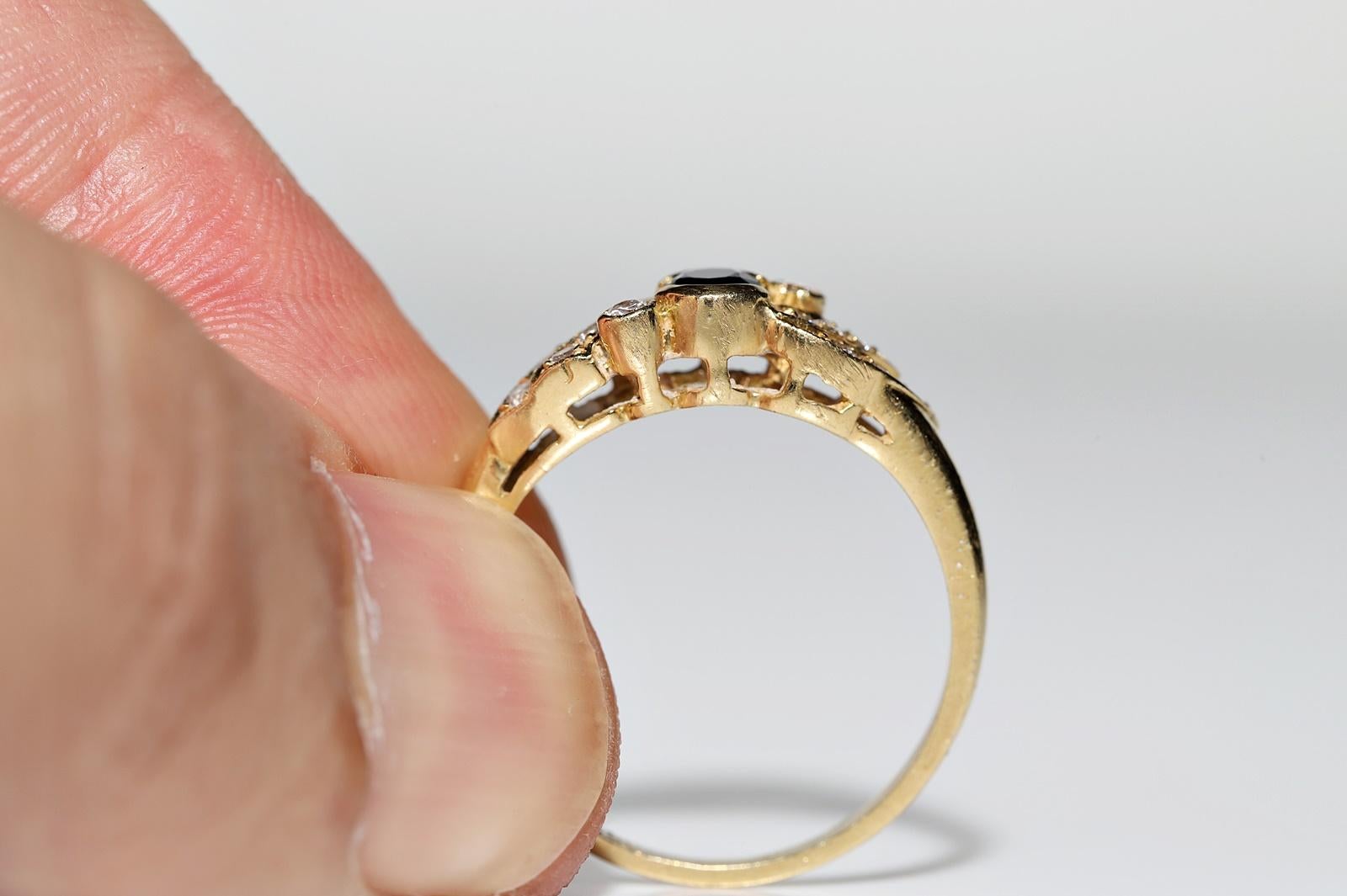 Vintage Circa 1980er Jahre 18k Gold Natürlicher Diamant und Saphir Dekorierter Ring im Angebot 3
