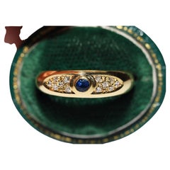 Vintage Circa 1980s 18k Gold Natural Diamond And Sapphire Decorated Ring